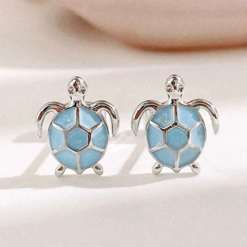 NEW Turtle Stud Earrings